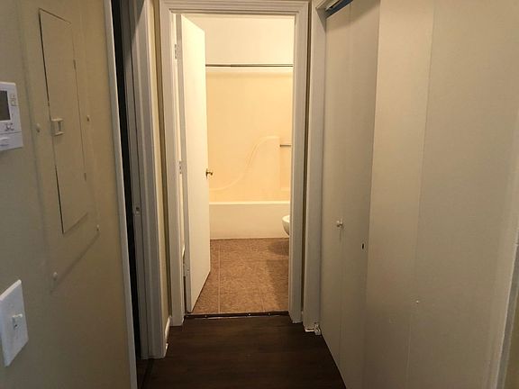 5th image of 546 Main St APT 3E