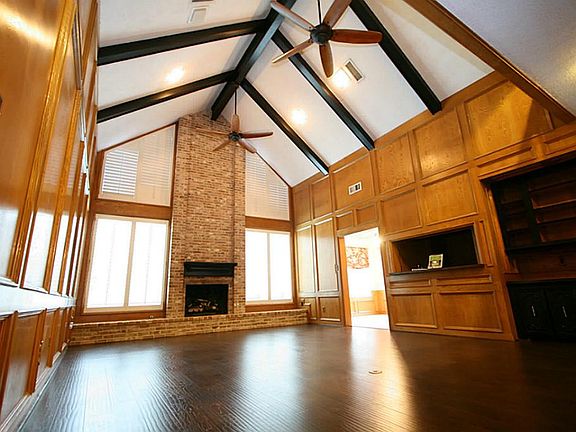5th image of 13703 Crickett Hollow Dr