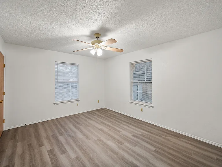 6436 Ridglea Dr — Photo 22