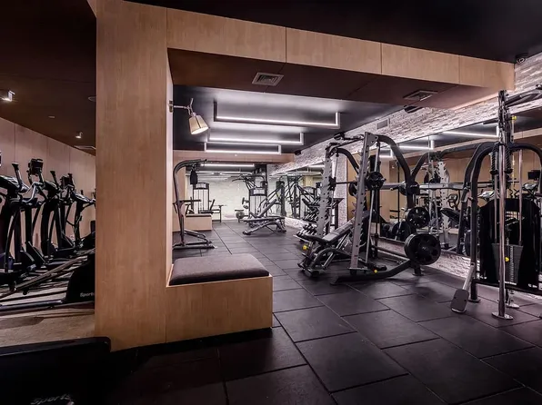 968 60th Street image 21 of 28