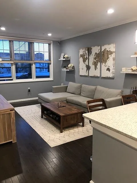 1 bed, 1.0 bath, 720 sqft, $2,450 — Photo 4