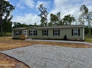 252 Community Dr, Madisonville, TN 37354
