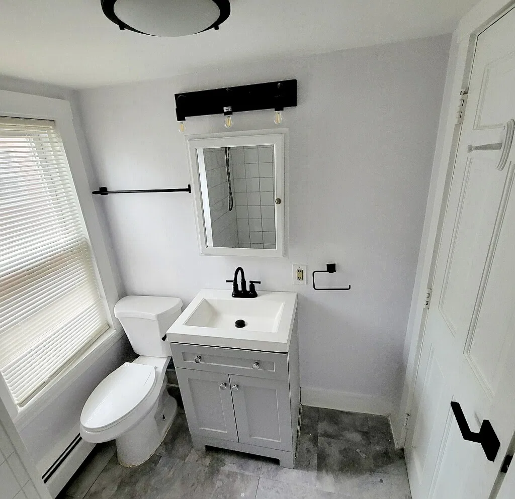 13 Middle St — Photo 3