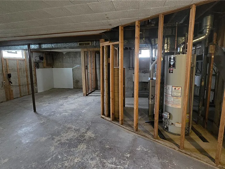 182 Woodcrest Dr — Photo 21