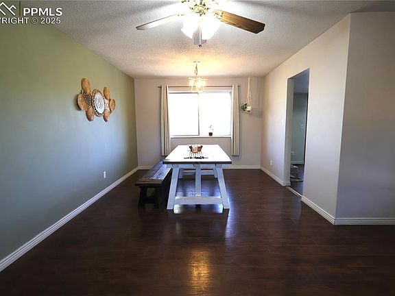 3rd image of 1623 James Cir
