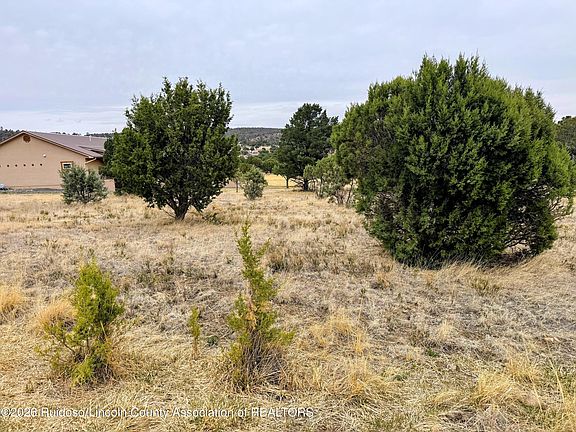 2nd image of 205 Saddleback Rd