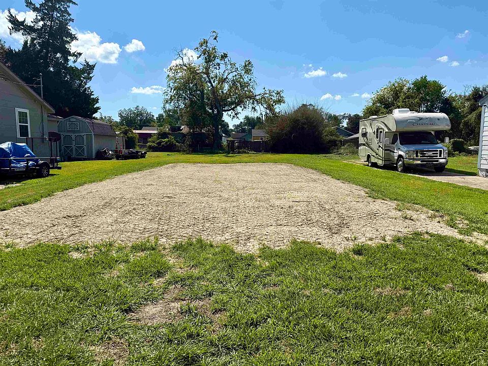 2nd image of 2022 4th St