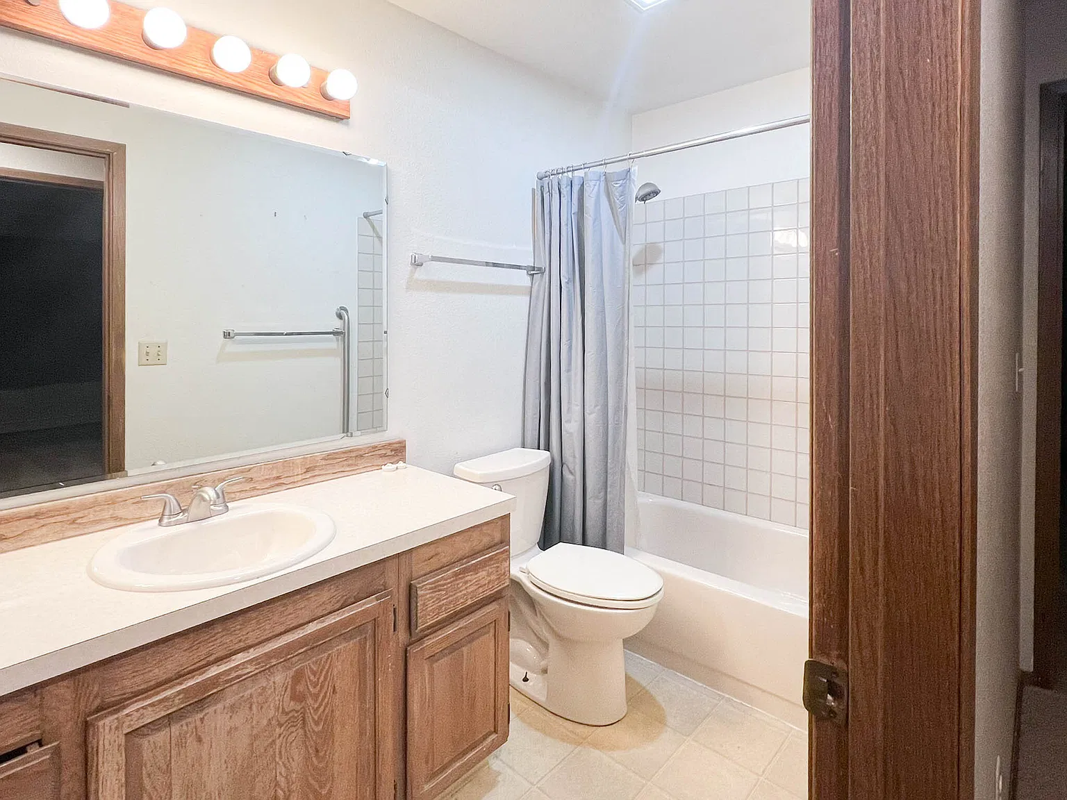 380 E 11th Ave #226 - 1 — Photo 3