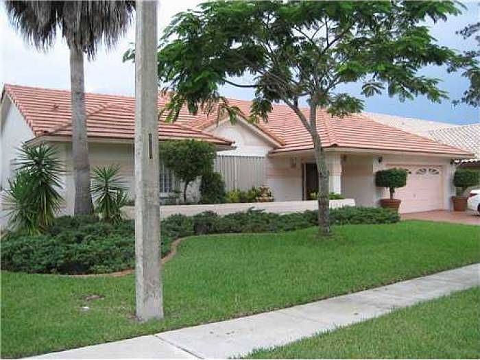 1st image of 16204 NW 13th St