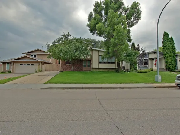 18107 89th Ave NW, Edmonton, AB T5T 0Z7