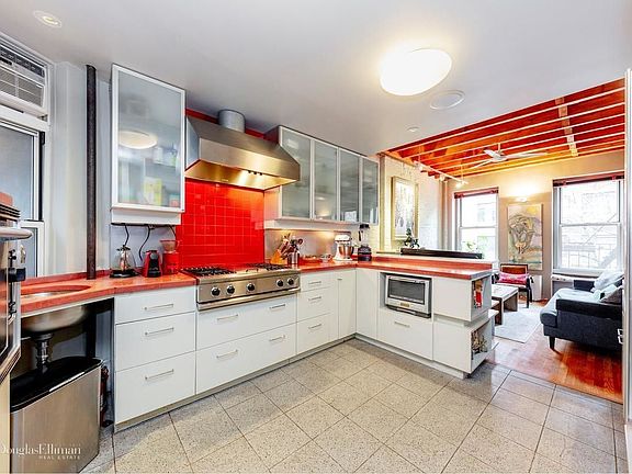3rd image of 413 W 48th St #3F