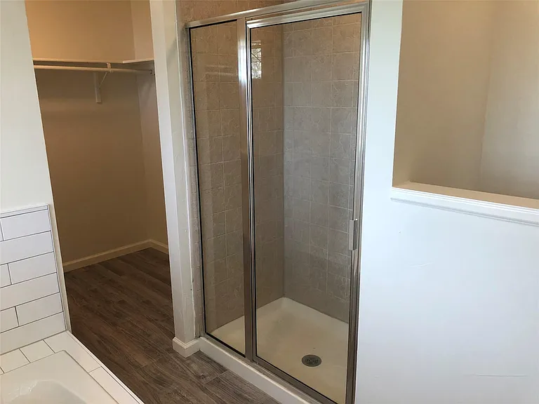 809 Malabar St — Photo 34