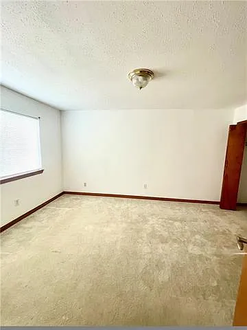 724 Vouray Dr #C — Photo 15