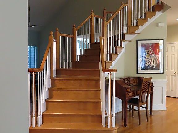 Grand Curved Staircase