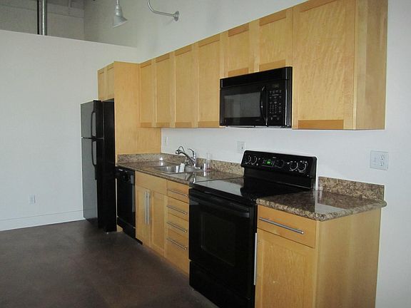3rd image of 1777 Lafayette St Unit 115