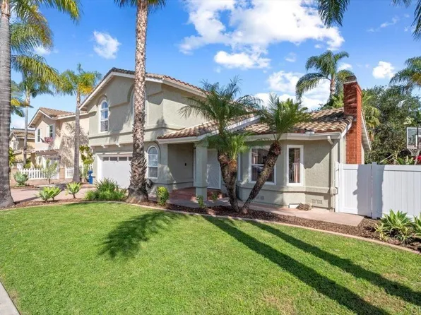 1161 Meadow Lake Dr, Vista, CA 92084