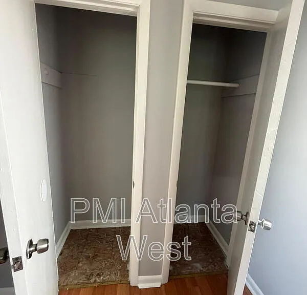 265 Lawton St SW — Photo 1