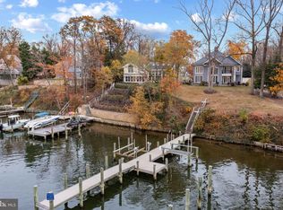 530 Edgewater Rd, Pasadena, MD 21122