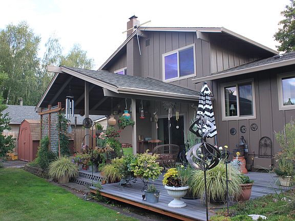 3rd image of 2054 NE 9th Ave