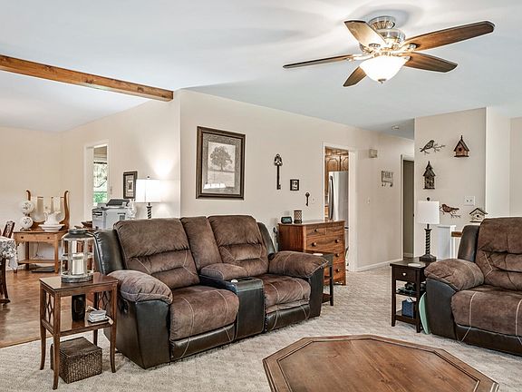 4th image of 519 Burton Ln