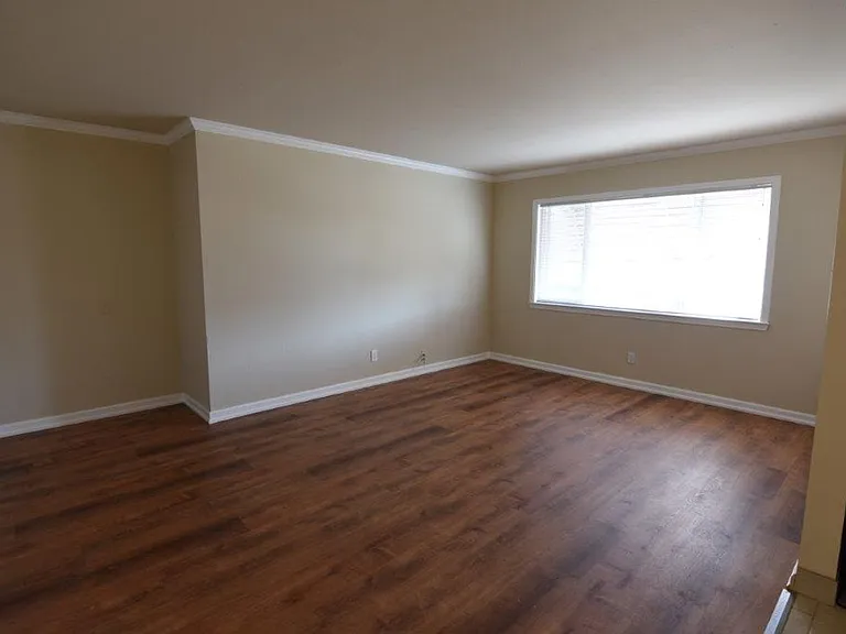 2960 Huff Avenue — Photo 3