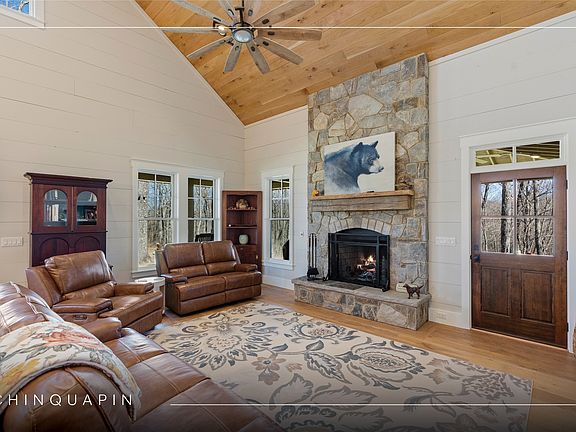 2nd image of 44 Gather Point Road