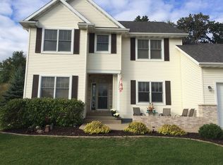 2302 Ponderosa Dr SW, Rochester, MN 55902