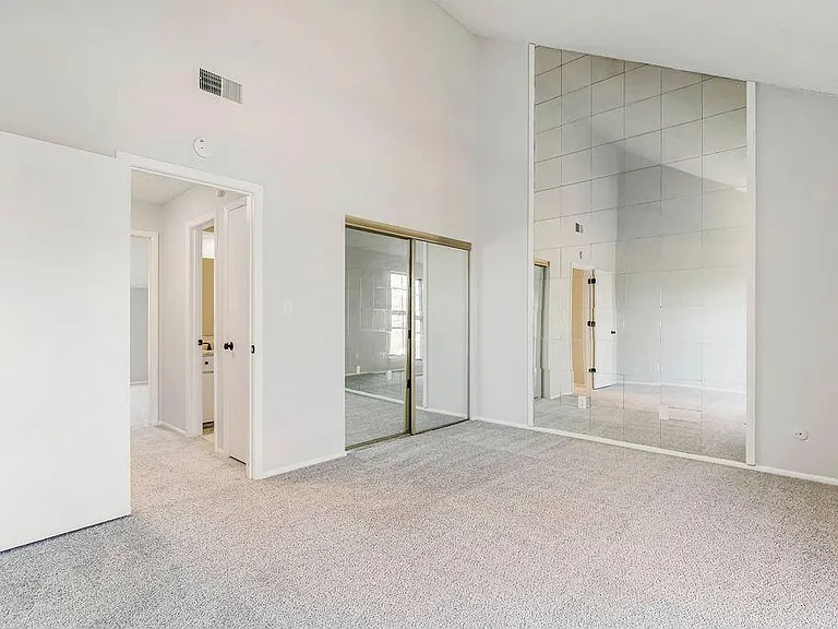 12110 W 79th Ter — Photo 15