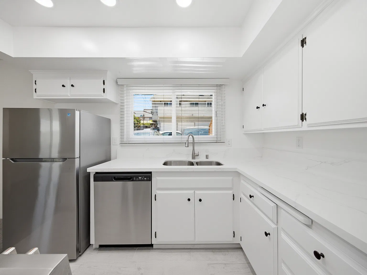 2 bed, 1.5 bath, 1100 sqft, $3,150 — Photo 3