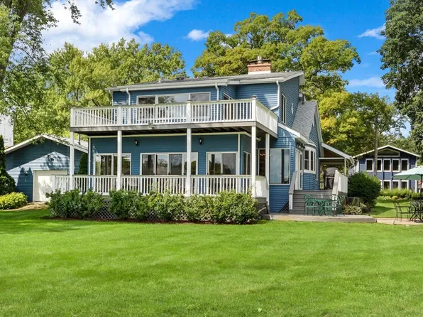 814 Inlet Shore Dr, Delavan, WI 53115