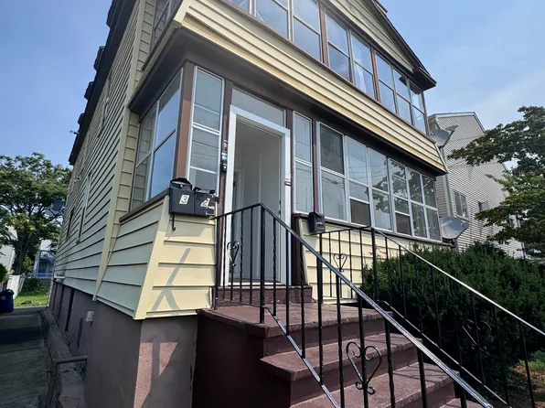 279 Captain Thomas Blvd #1, W Haven, CT 06516