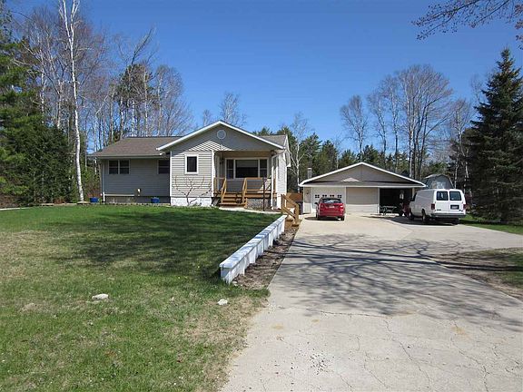 2nd image of 7470 Riverview Dr