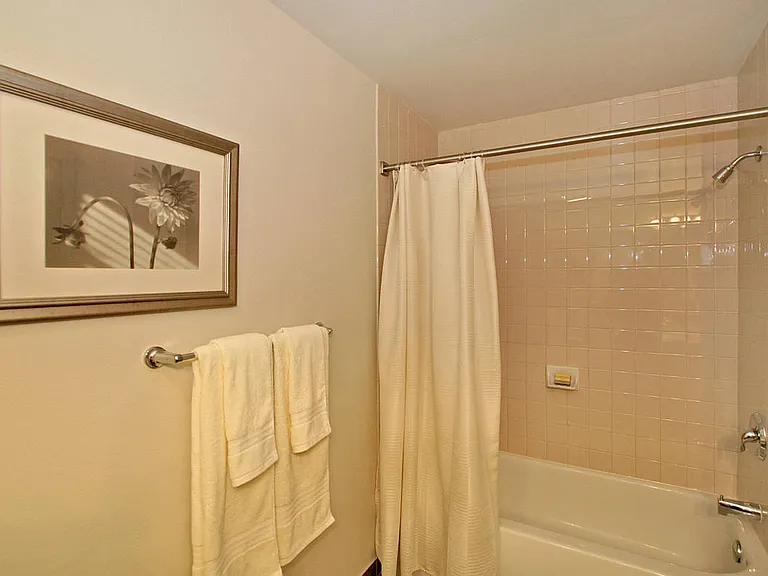 530 K St #618 — Photo 7