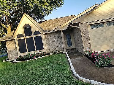 1st image of 1220 Haley Pl