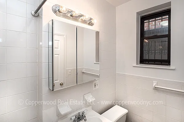 Rented by Copperwood Real Estate | media 28