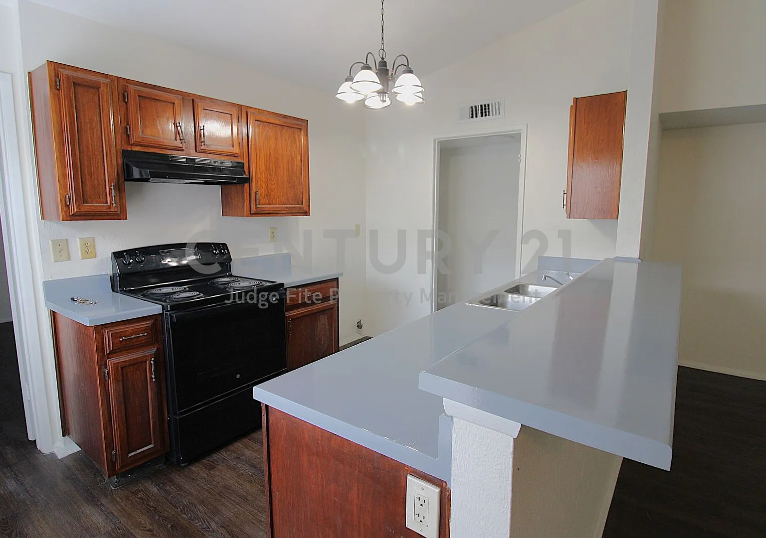 Spacious 2/2 Duplex in Cedar Hill ISD for Rent! — Photo 3