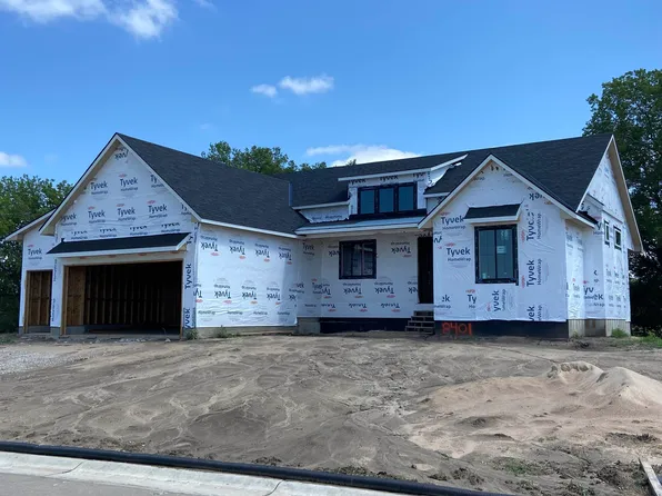 8401 Mossy Stone St, Maize, KS 67101