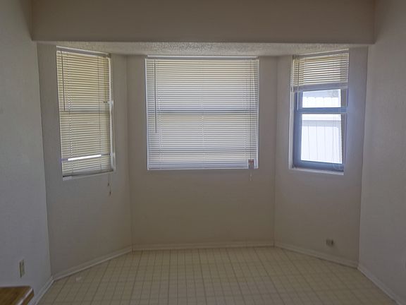 Dining area with bay window