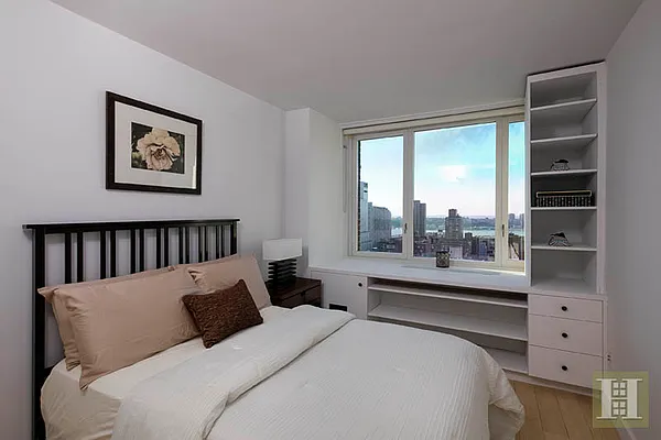 Sold by Halstead Real Estate | media 6