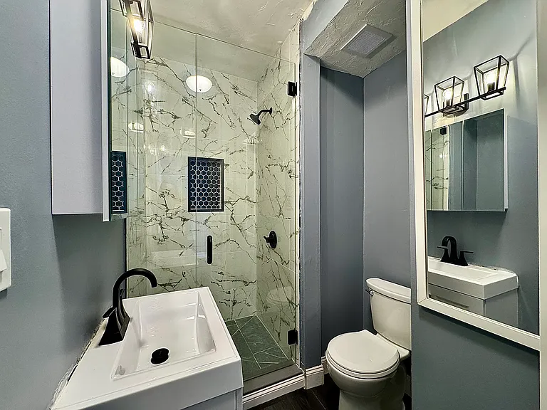 4 1/2 Centre St #3 — Photo 5
