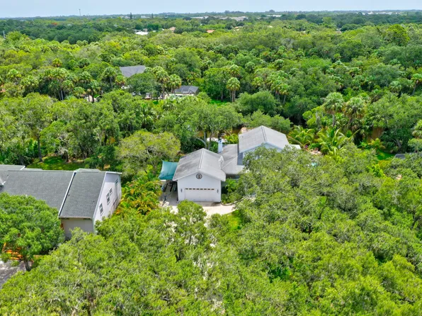 2310 Sweetwater Drive, Fort Pierce, FL 34981