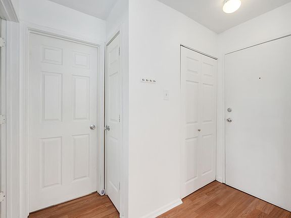 3rd image of 659 E Fullerton Ave APT 204