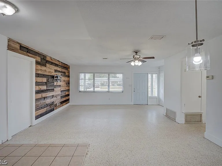 220 Punta Alta Ct — Photo 5