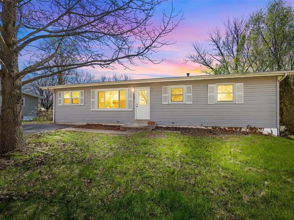 309 View Point Ln, Lake Saint Louis, MO 63367