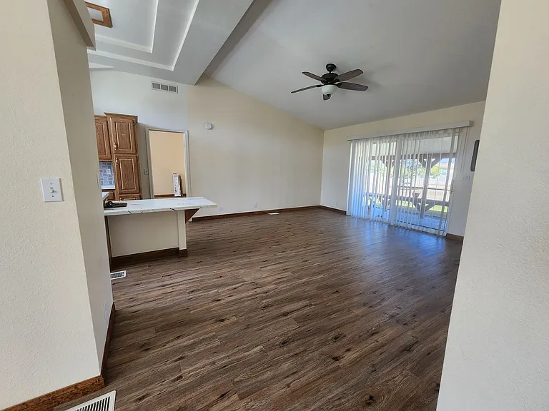 1843 Keyes Rd — Photo 8