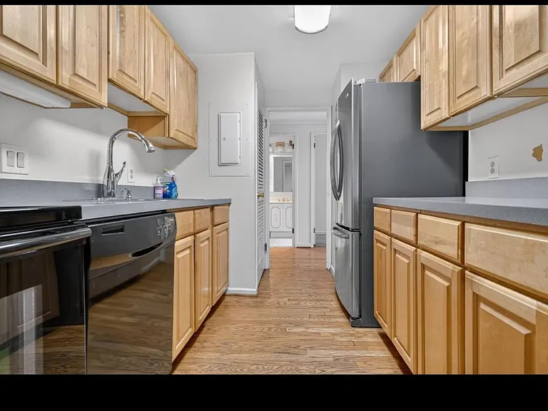 2555 Pennsylvania Ave NW #1019 — Photo 3
