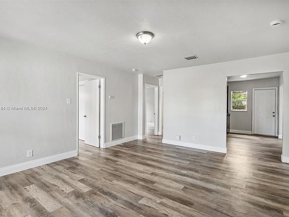 5th image of 350 NE 56th St