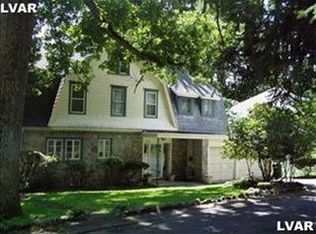 373 Shawnee Dr, Easton, PA 18042