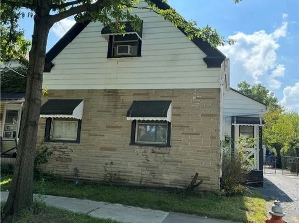 6706 Gertrude Ave, Cleveland, OH 44105