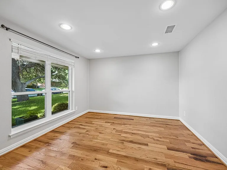 2223 Freeland Way — Photo 3